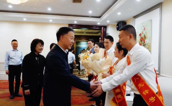 截图录屏_选择区域_20260512155824.jpg